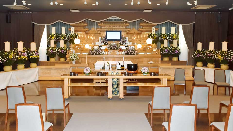 中ホールの祭壇
